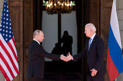  Володимир Путін та Джо Байден не спілкувались з літа 