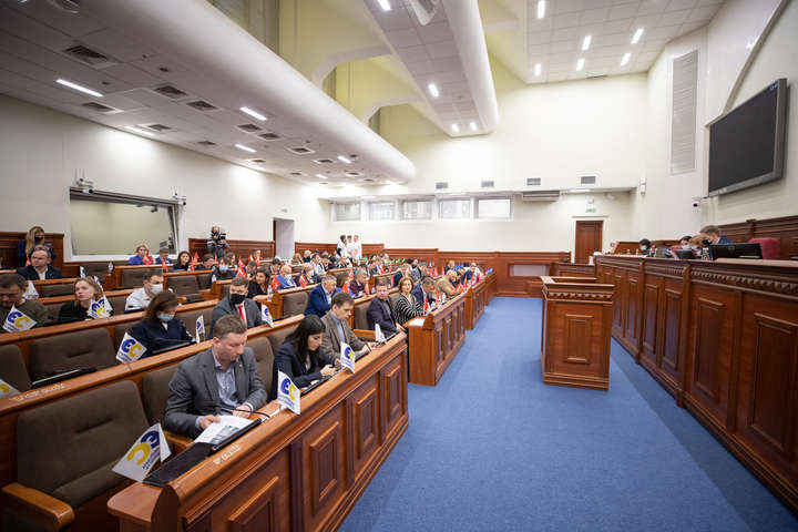 Київрада зібралась на засідання заради чотирьох важливих питань