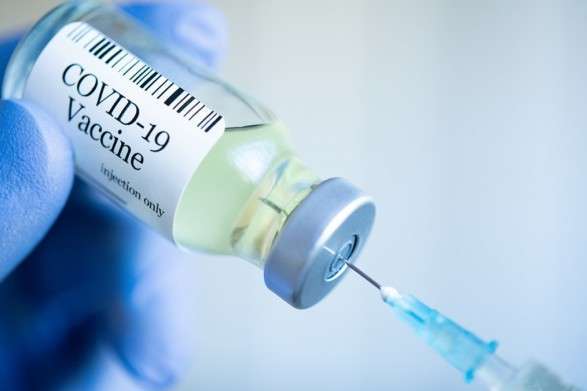 Примусова вакцинація дерслужбовців у Словенії визнана такою, що суперечить Конституції