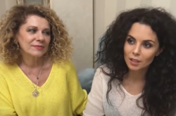 Настя Каменских вместе с мамой