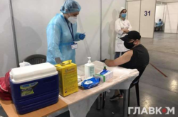  Первые лабораторные испытания нового штамма в Южной Африке показали, что он может отчасти уклоняться от защиты от вакцины Pfizer 