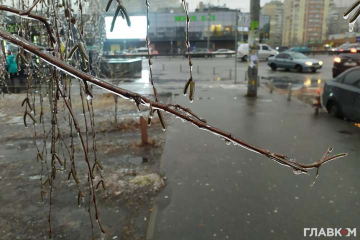 Негода в Україні: без світла залишилися 148 населених пунктів