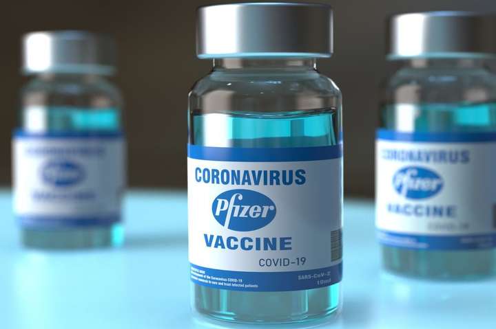Три дози Pfizer нейтралізують штам «Омікрон» – розробники вакцини