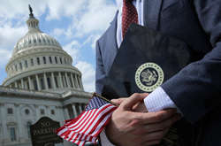 США розробляють різні варіанти санкцій проти РФ у разі її вторгнення в Україну