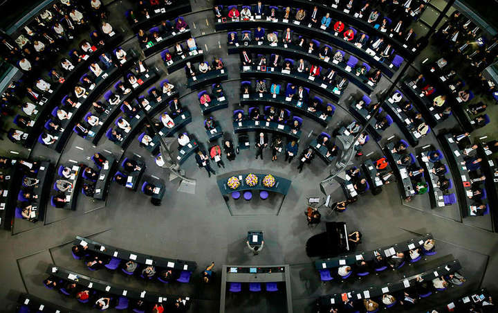 Депутати Бундестагу пригрозили Путіну «надпотужними» санкціями 