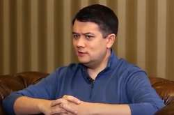 «Поведінка на пресконференції – не межа!» Разумков розповів про «вибуховий» характер Зеленського