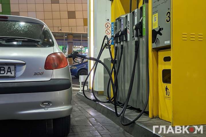Сколько будет стоить бензин в следующем году: эксперт дал прогноз
