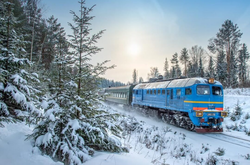 «Укрзализныця» назначила дополнительные поезда на праздники: расписание