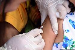 Дітям вводитимуть три дози препарату