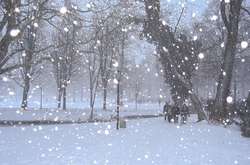 З понеділка в Україні похолодає і сніжитиме 