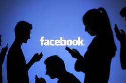 Facebook продовжує слідкувати за користувачами