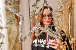 Жена Медведчука рассказала, к кому пристают онкология и другие страшные болячки