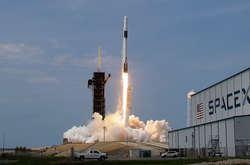 Програма SpaceX буде важливою для польотів на Марс, атмосфера якого на 96% складається із вуглекислого газу