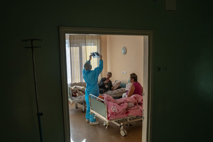 За сутки Covid-19 диагностировали у более 7 тыс. украинцев: свежие данные Минздрава