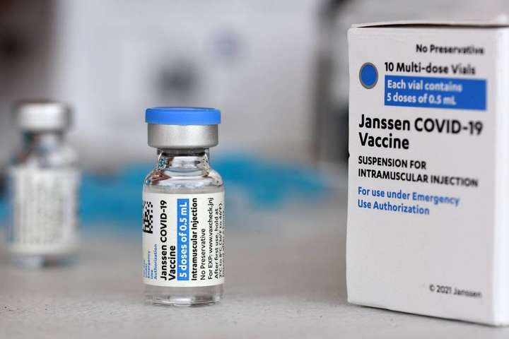 США можуть заборонити вакцину Johnson & Johnson через тромби