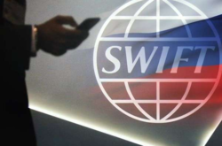  Ранее США заявили, что могут отключить Россию от системы Swift 