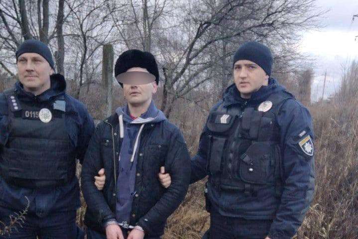 На Київщині підсудний напав на конвоїрів і втік з-під варти