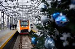 «Укрзалізниця» призначила шість додаткових поїздів на новорічні свята (графік)