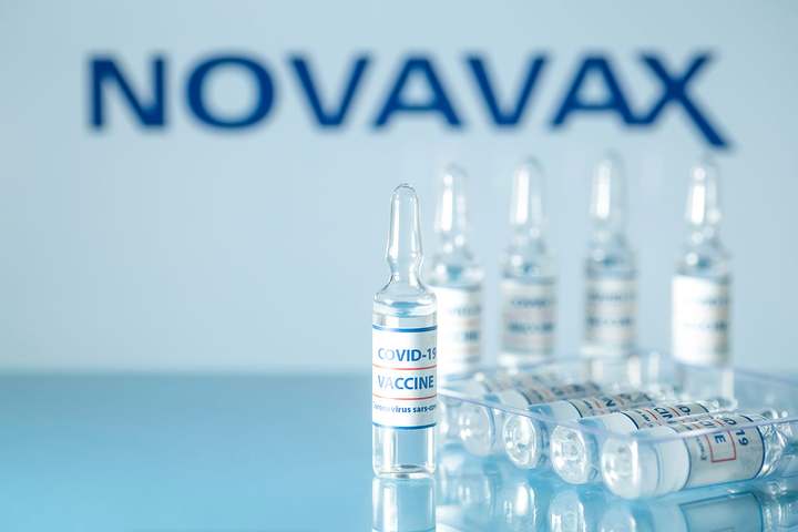 ВОЗ одобрила для экстренного применения вакцину, которую собиралась купить Украина
