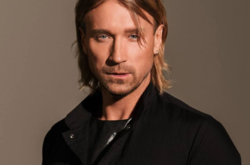  По словам артиста, во время болезни он целую неделю спал по 18 часов 