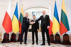 Президенти Польщі та Литви приїхали в Карпати до Зеленського (фото)