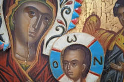 Чудотворна ікона «Всецариця» замироточила після молитви