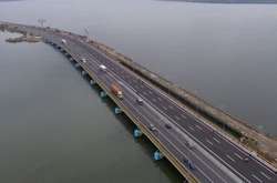 Рух мостом закривають у зв'язку з налагоджувальними роботами системи моніторингу