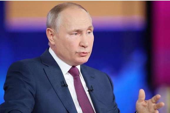 Путін розповів, як «нацики» вплинули на Зеленського (відео)