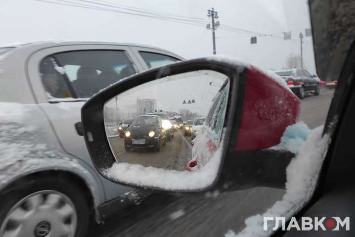 Как избежать аварии зимой: полиция дала 10 важных советов водителям