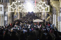 Глава МОЗ Італії: громадяни зобов'язані носити маски на відкритому повітрі