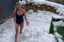 Артистка переспросила подписчиков: Как вы думаете, это полезно?