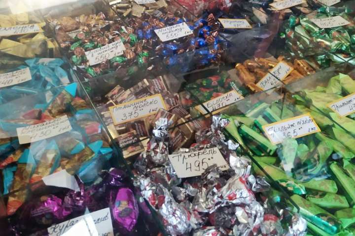 На Харківщині продавці цукерок із Росії отримали штрафи на 100 тис. грн
