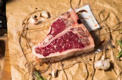 Ученые выяснили, как красное мясо приводит к инфарктам и инсультам 