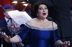 Видео сделало мой день! Неожиданная реакция оперной певицы на звонок мобильного в зале