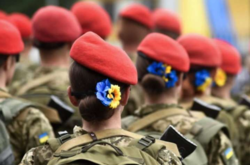  Сейчас в перечне для военного учета женщин имеются более 100 профессий из разных сфер 