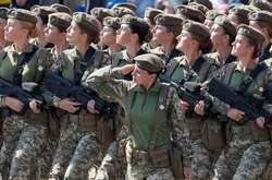  Взяттю на облік підлягають жінки, що   мають професію, споріднену з відповідною військово-обліковою спеціальністю 