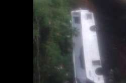 У Колумбії автобус зірвався в прірву: є загиблі і травмовані