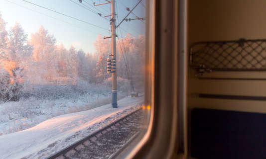 Негода в Україні: потяги запізнюються на дві години 