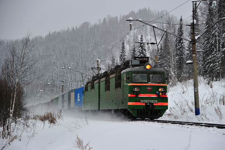 Непогода в Украине: поезда опаздывают на два часа