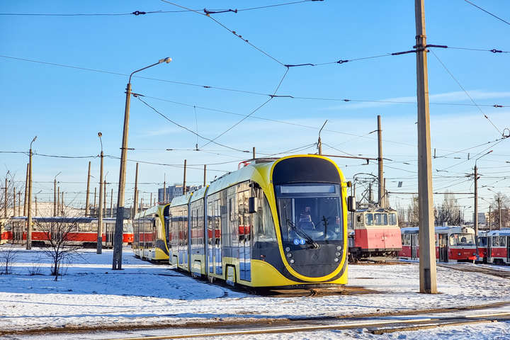 До Києва прибули нові трамваї українського виробництва (фото)