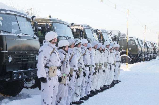 Росія нарощує постачання бойової техніки та озброєння в ОРДЛО – дані розвідки