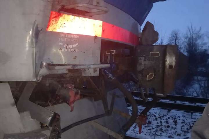 На Київщині потяг збив на смерть молодого чоловіка (фото)