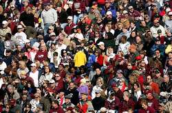 Спілкування з іншими людьми – важлива частина нашої культури