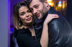 Алина Гросу с женихом