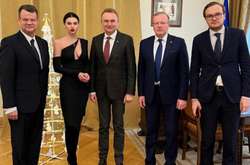 Кива припустив, що дівчину, ймовірно, звільнили разом з заступником міністра освіти