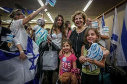 Кількість населення Ізраїлю постійно збільшується з моменту заснування держави