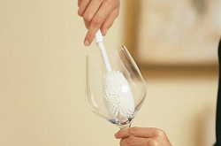 Как очистить бокалы до блеска перед Новым годом: простые и быстрые способы