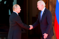 Телефонна розмова Байдена і Путіна відбувається за ініціативою Росії