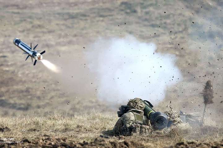 Естонія готова дати Україні ракети Javelin та гаубиці, але є умова