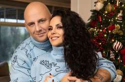 Семейный вечер: Каменских и Потап поделились новогодними снимками (фото)